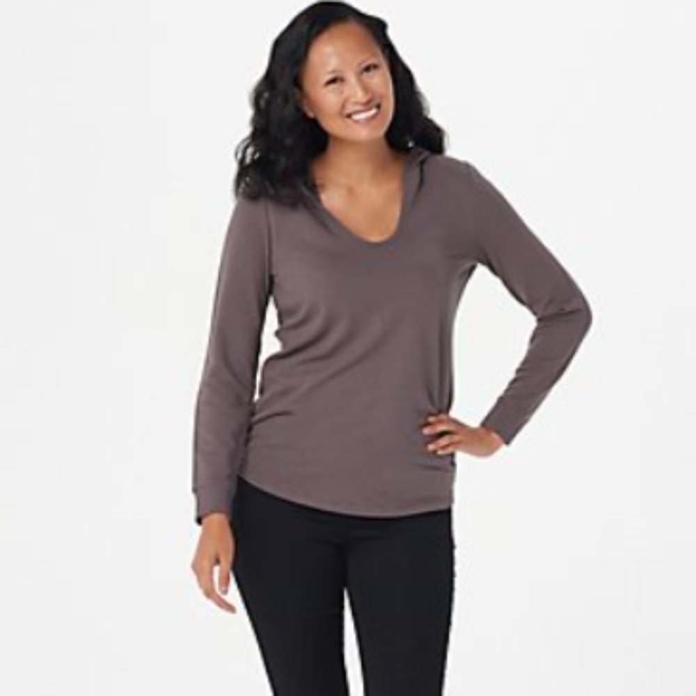Barefoot Dreams Women's Sweatshirt in Brown